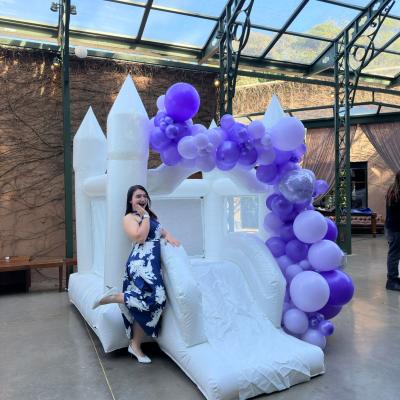 Brinquedo Inflável Clean Branco Castelo Pula-Pula